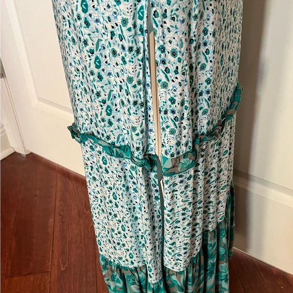 Green Tiered Ruffled Gown - Picture 4 of 5